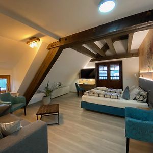 Deluxe Zimmer mit Kingsize-Bett